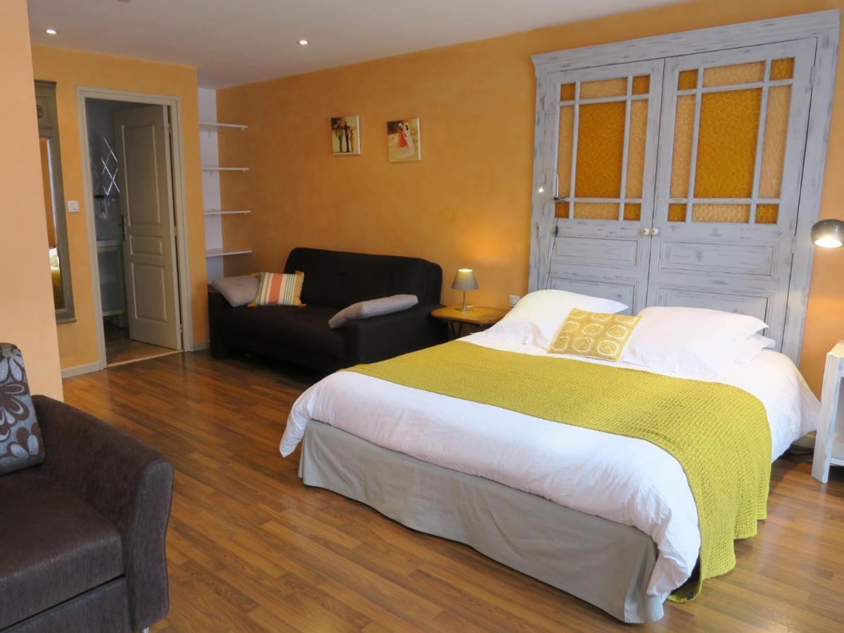 Chambres Du Petit Bois Charleville-Mézières Eksteriør billede